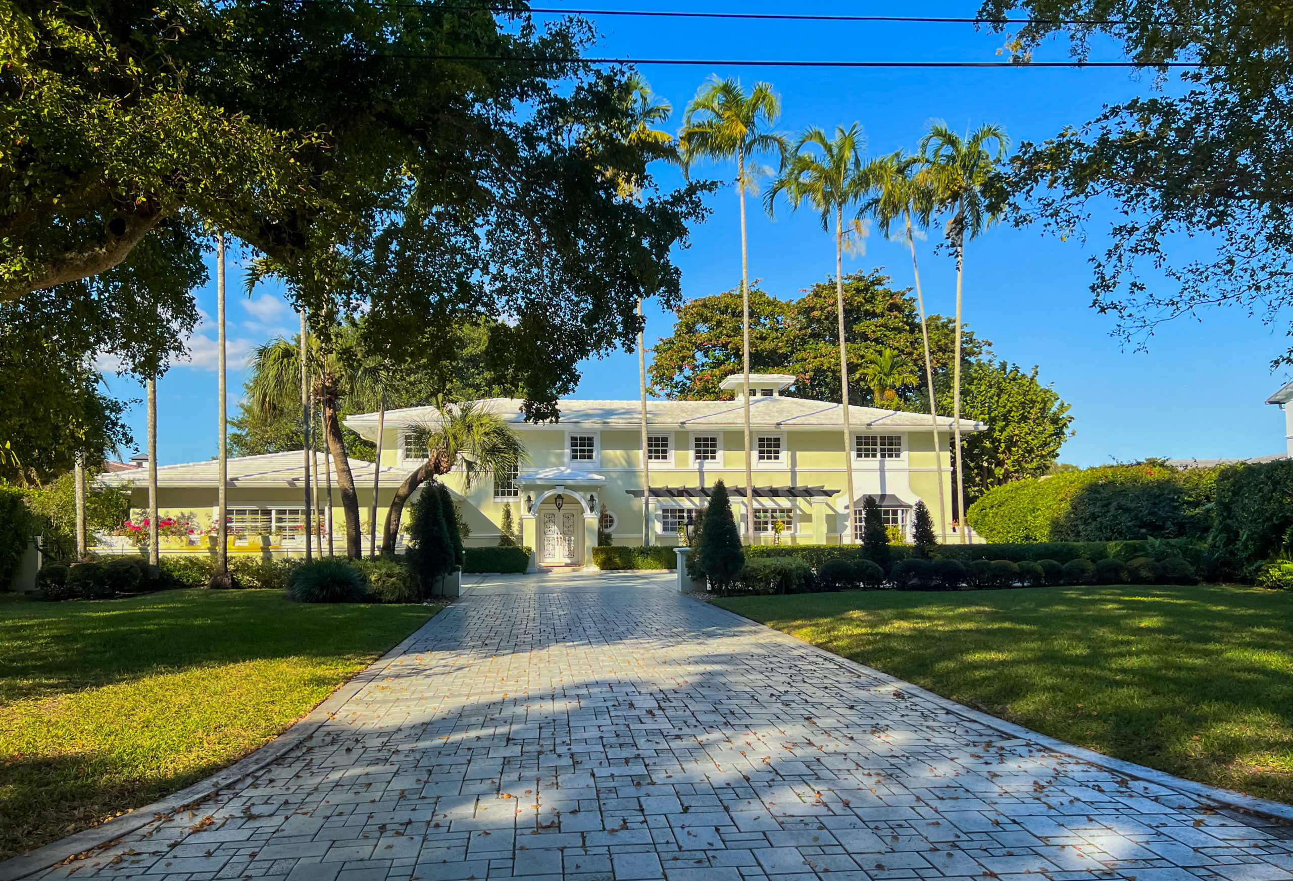 Coral Gables Homes ARound the Golf Courses DSG Coral Gables Homes ARound the Golf Courses DSG