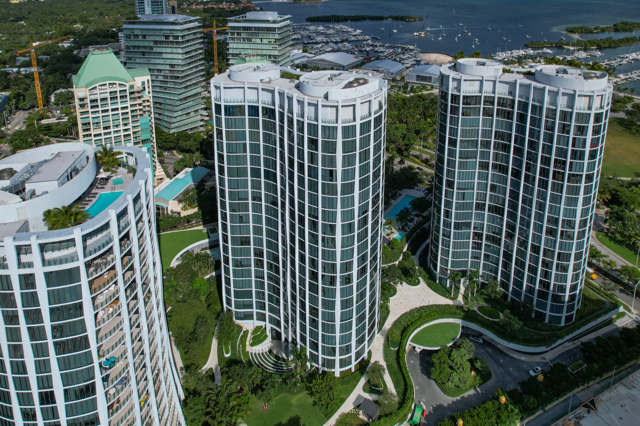 Why the Wealthiest Families are Buying Real Estate in Coconut Grove? DSG