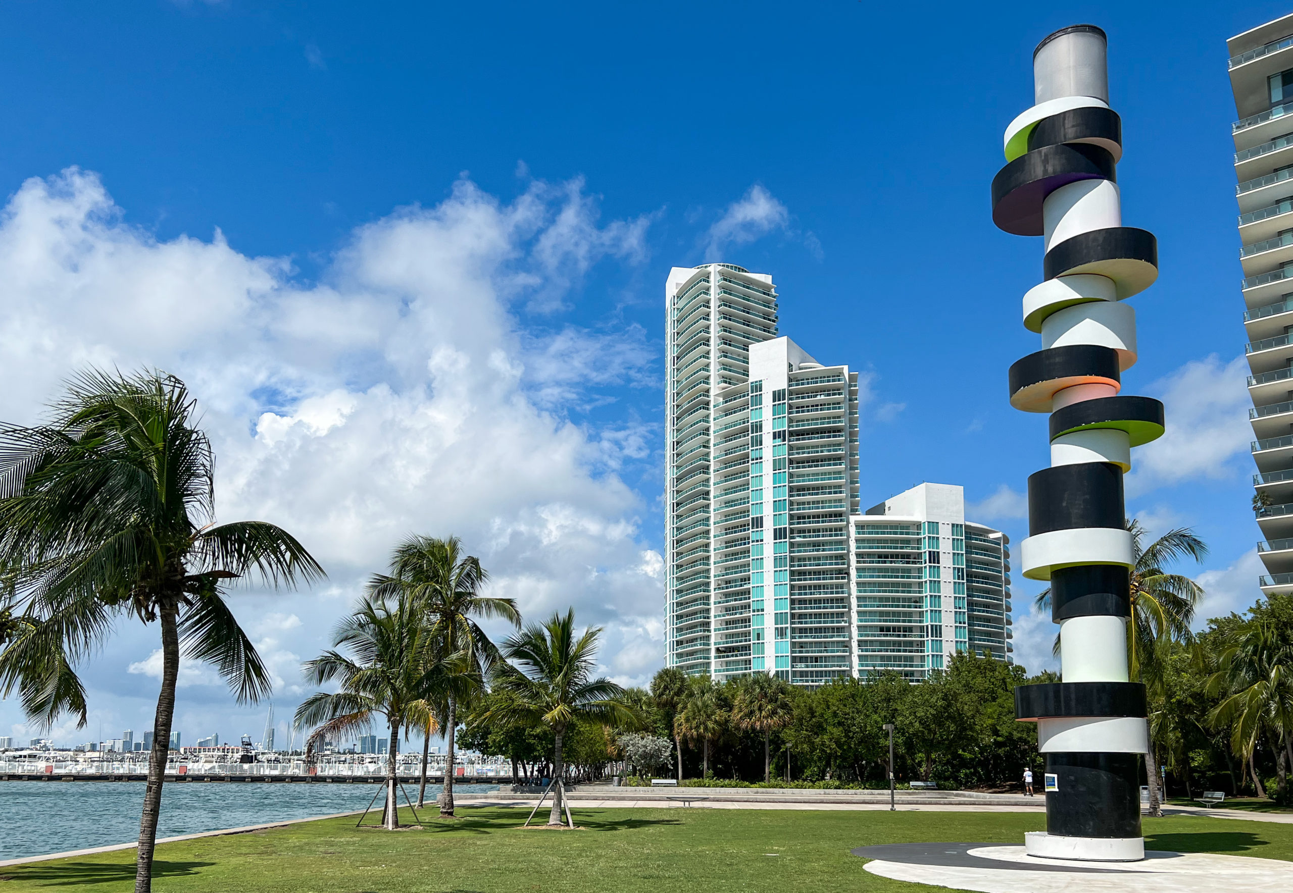 What Are the Best South of Fifth Condos For Sale in 2019? DSG What Are the Best South of Fifth Condos For Sale in 2019? DSG