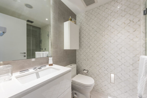 1000 South Pointe Dr Unit 2802-large-021-8-20171121 01 DSC 9809-1498x1000-72dpi