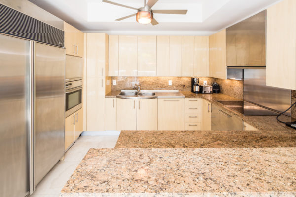 19_9445_2017-02-03_100 S Pointe Dr #TH14, Mia Bch