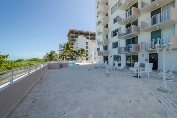 345 Ocean Dr Unit 1016 Miami-large-005-3-2016 DSC 4685-1500x994-72dpi
