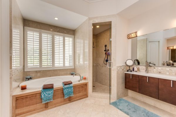 6090 SW 112th St Pinecrest FL-large-027-31-Master Bath-1488x1000-72dpi 6090 SW 112 Th Street - Pinecrest home for sale