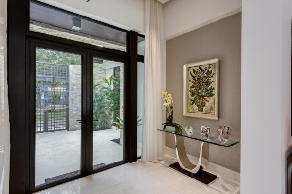 810 Jeronimo Dr Coral Gables-large-004-14-Foyer-1499x1000-72dpi