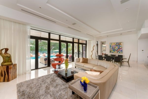 810 Jeronimo Dr Coral Gables-large-005-22-Living Room-1499x1000-72dpi