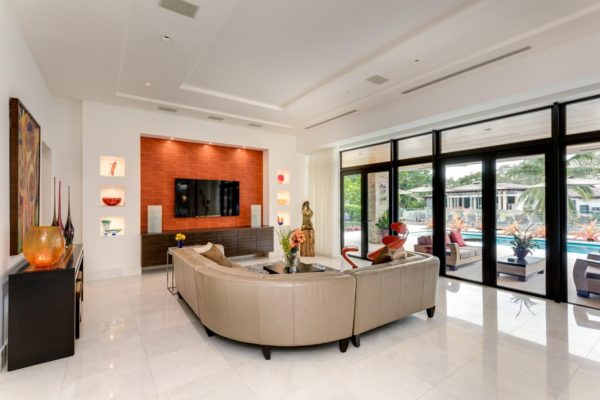 810 Jeronimo Dr Coral Gables-large-006-19-Living Room-1499x1000-72dpi