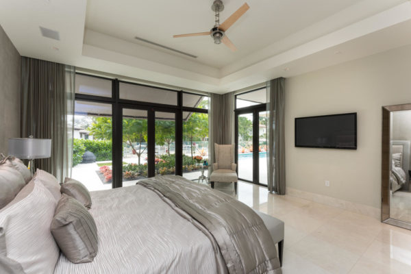 810 Jeronimo Dr Coral Gables-large-023-23-Master Bedroom-1499x1000-72dpi