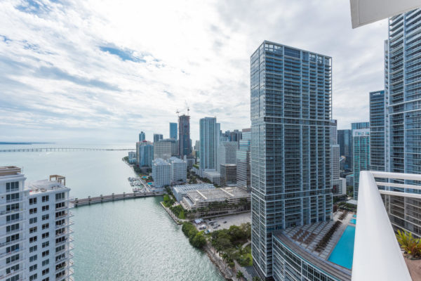 901 Brickell Key Blvd Unit-large-008-8-2017 DSC 0242-1499x1000-72dpi