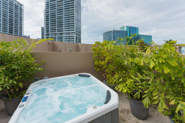 901 Brickell Key Blvd Unit-large-024-24-2017 DSC 0321-1499x1000-72dpi