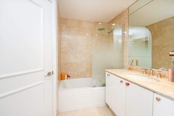 901_Brickell_Key_Blvd__2705_MLS_HID1142331_ROOM21
