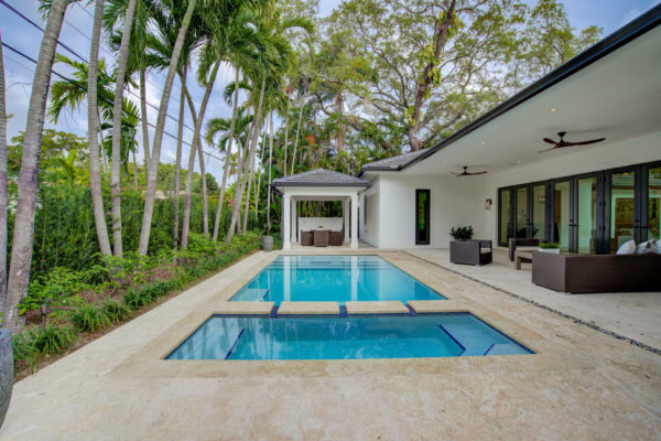 Coral Gables Homes vs Miami Beach Homes Coral Gables Homes vs Miami Beach Homes