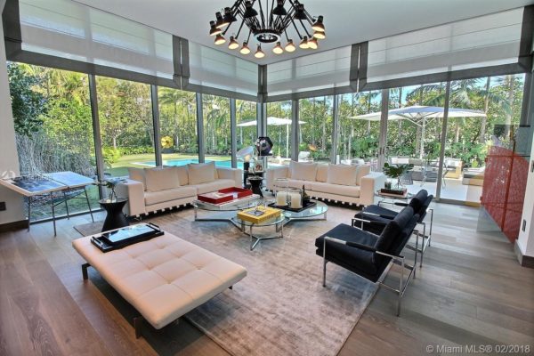Coral Gables Homes vs Key Biscayne Homes Coral Gables Homes vs Key Biscayne Homes