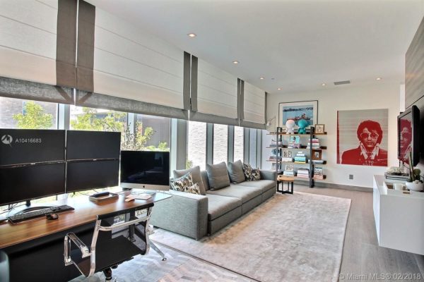 Coral Gables Homes vs Key Biscayne Homes Coral Gables Homes vs Key Biscayne Homes