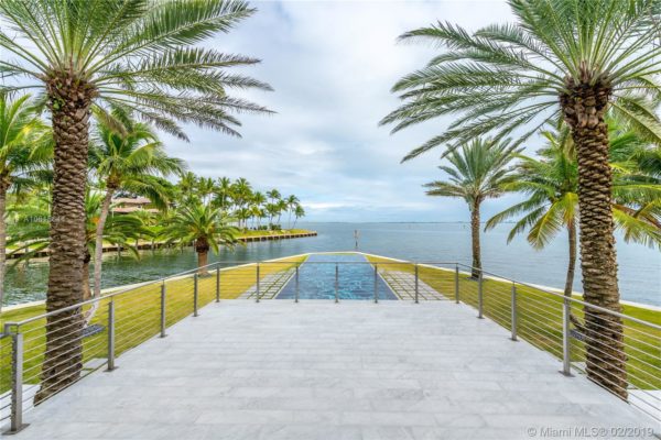Coral Gables Homes vs Miami Beach Homes Coral Gables Homes vs Miami Beach Homes