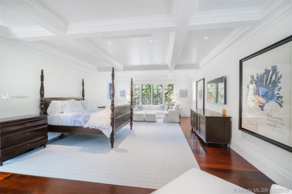 What is the Value of Coral Gables Homes Vs Pinecrest Homes?