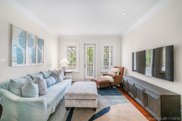 What is the Value of Coral Gables Homes Vs Pinecrest Homes?