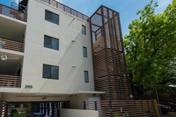 L'Uccello Coconut Grove | Income Producing Property offering 6 fully furnished units L'Uccello Coconut Grove | Income Producing Property offering 6 fully furnished units