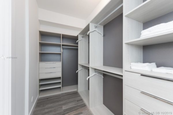 L'Uccello Coconut Grove | Income Producing Property offering 6 fully furnished units L'Uccello Coconut Grove | Income Producing Property offering 6 fully furnished units