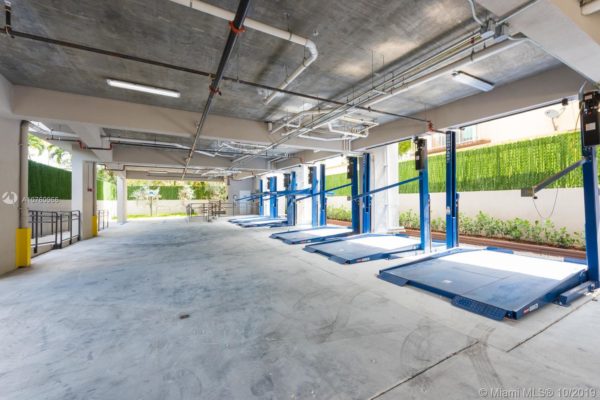 L'Uccello Coconut Grove | Income Producing Property offering 6 fully furnished units L'Uccello Coconut Grove | Income Producing Property offering 6 fully furnished units
