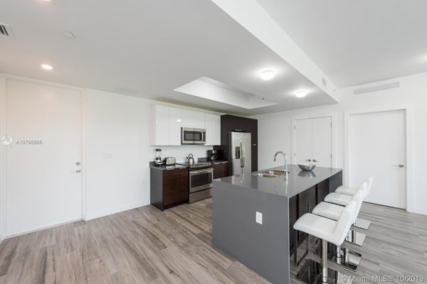L'Uccello Coconut Grove | Income Producing Property offering 6 fully furnished units L'Uccello Coconut Grove | Income Producing Property offering 6 fully furnished units