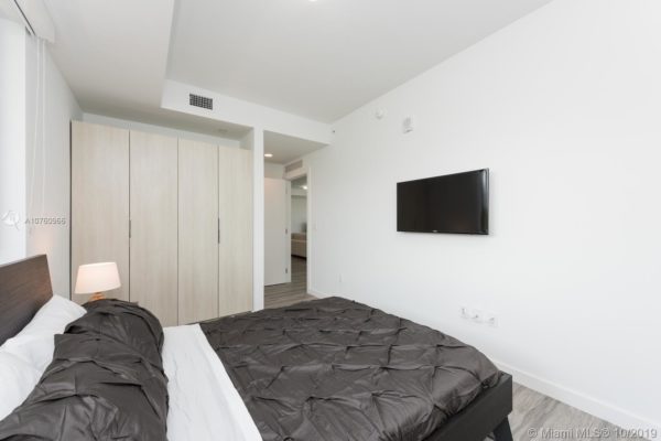 L'Uccello Coconut Grove | Income Producing Property offering 6 fully furnished units L'Uccello Coconut Grove | Income Producing Property offering 6 fully furnished units