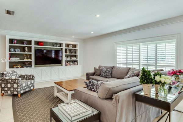GetMedia - 2019-10-31T085939.374 The Pinecrest Real Estate Market Report 2019