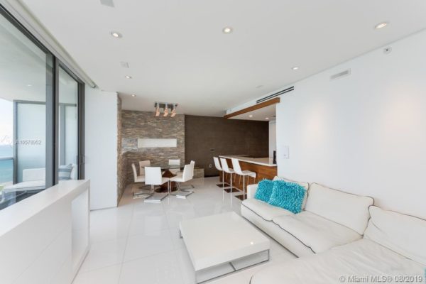 The Miami Beach Condo Market Report 2019 The Miami Beach Condo Market Report 2019