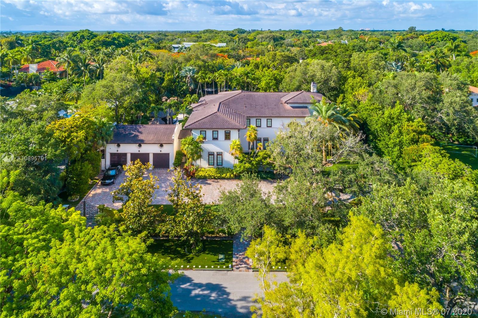 4800 Pine Dr. Avenues School Miami | The Best Miami Neighborhoods around Avenues Miami