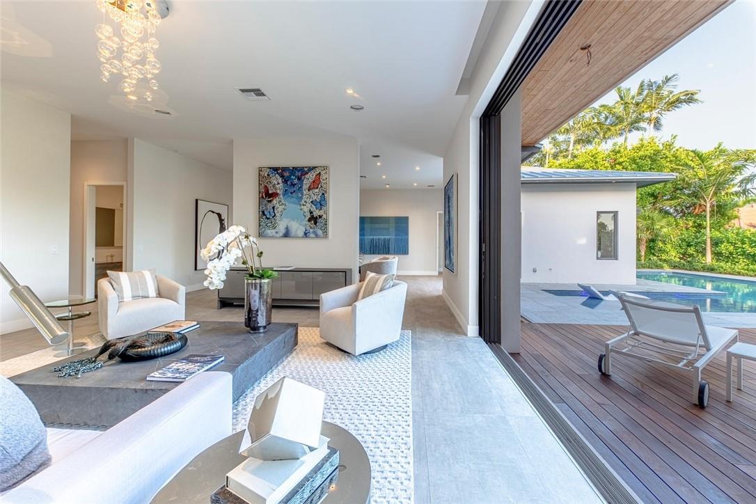 GetMeThe 5 Best Bay Colony Homes for Sale In 2020!dia - 2020-11-23T204923.190 The 5 Best Bay Colony Homes for Sale In 2020!