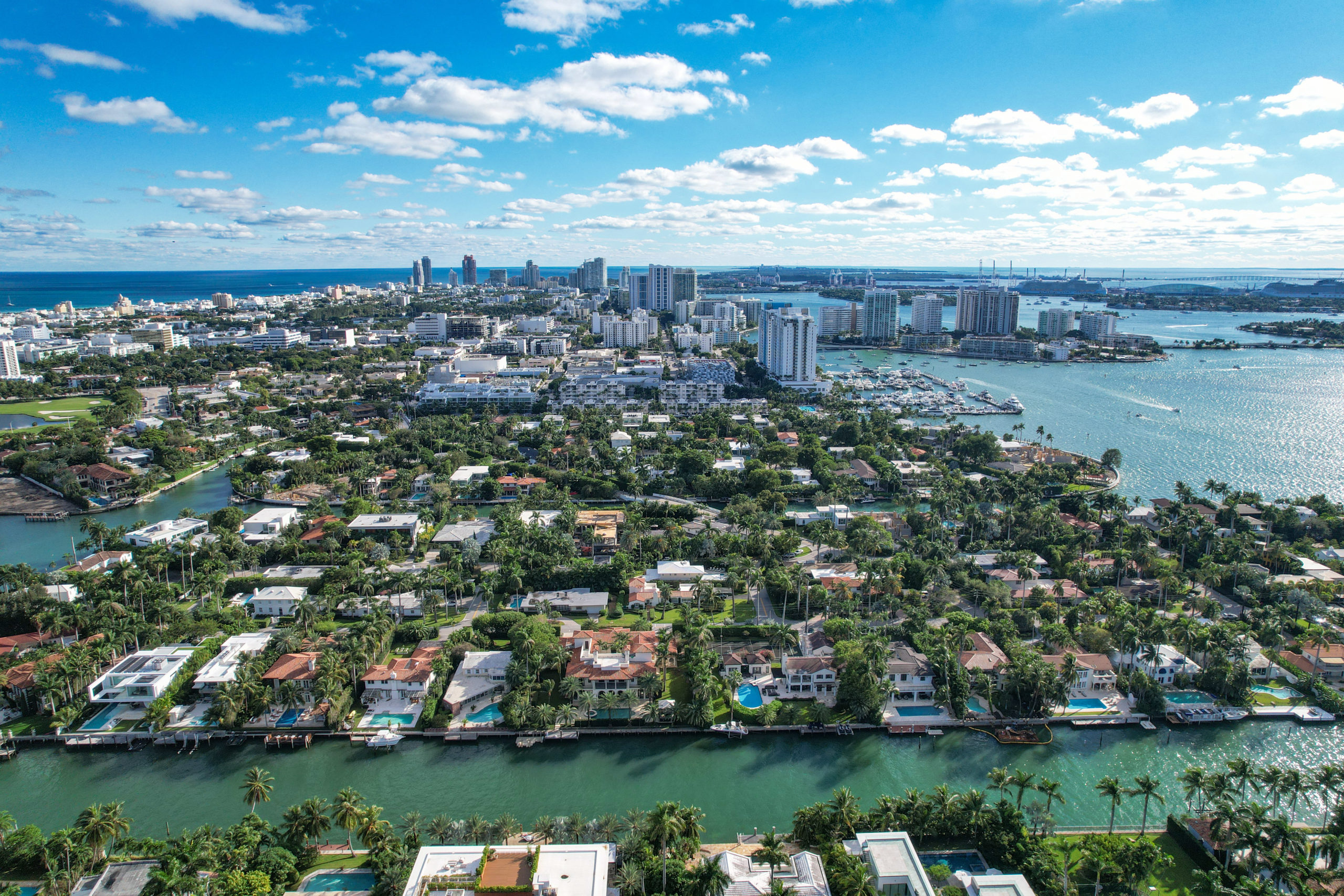 What are the Best Waterfront Communities in Miami in 2022? DSG