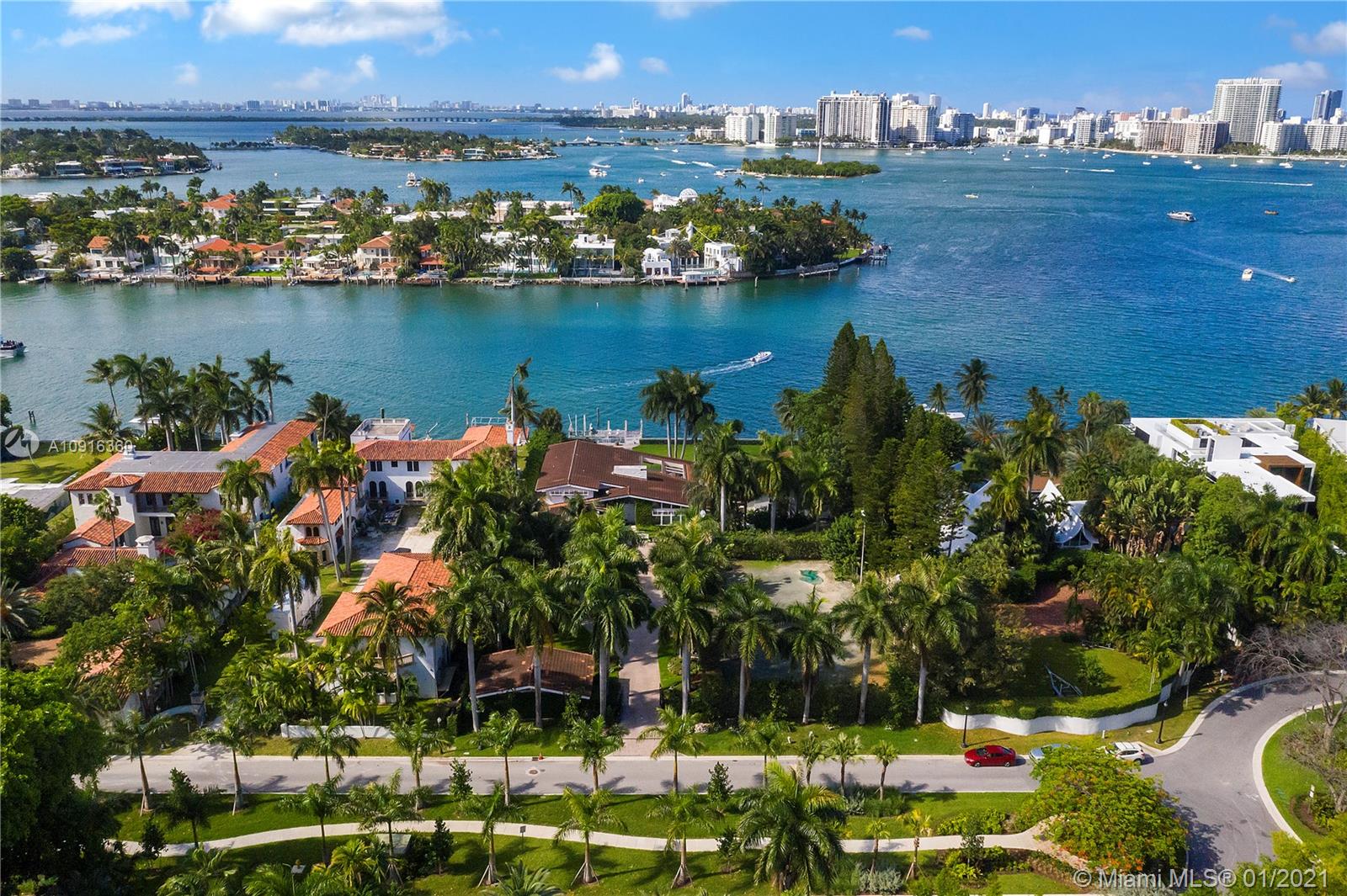 Moving to Miami Beach with a Family | The Best Neighborhoods to Raise a Family in Miami Beach