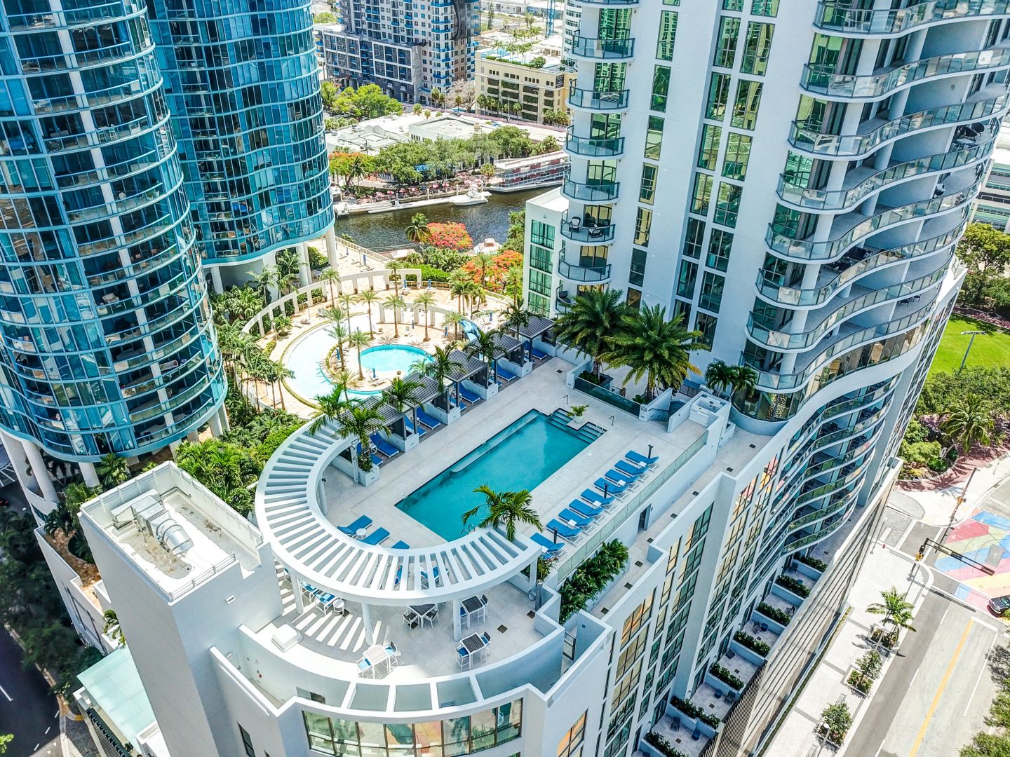 Inside 100 Las Olas in Fort Lauderdale | Enjoy The Most Exclusive Urban Lifestyle Fort Lauderdale has to offer Inside 100 Las Olas in Fort Lauderdale | Enjoy The Most Exclusive Urban Lifestyle Fort Lauderdale has to offer