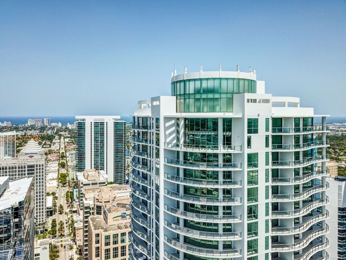 Inside 100 Las Olas in Fort Lauderdale | Enjoy The Most Exclusive Urban Lifestyle Fort Lauderdale has to offer Inside 100 Las Olas in Fort Lauderdale | Enjoy The Most Exclusive Urban Lifestyle Fort Lauderdale has to offer