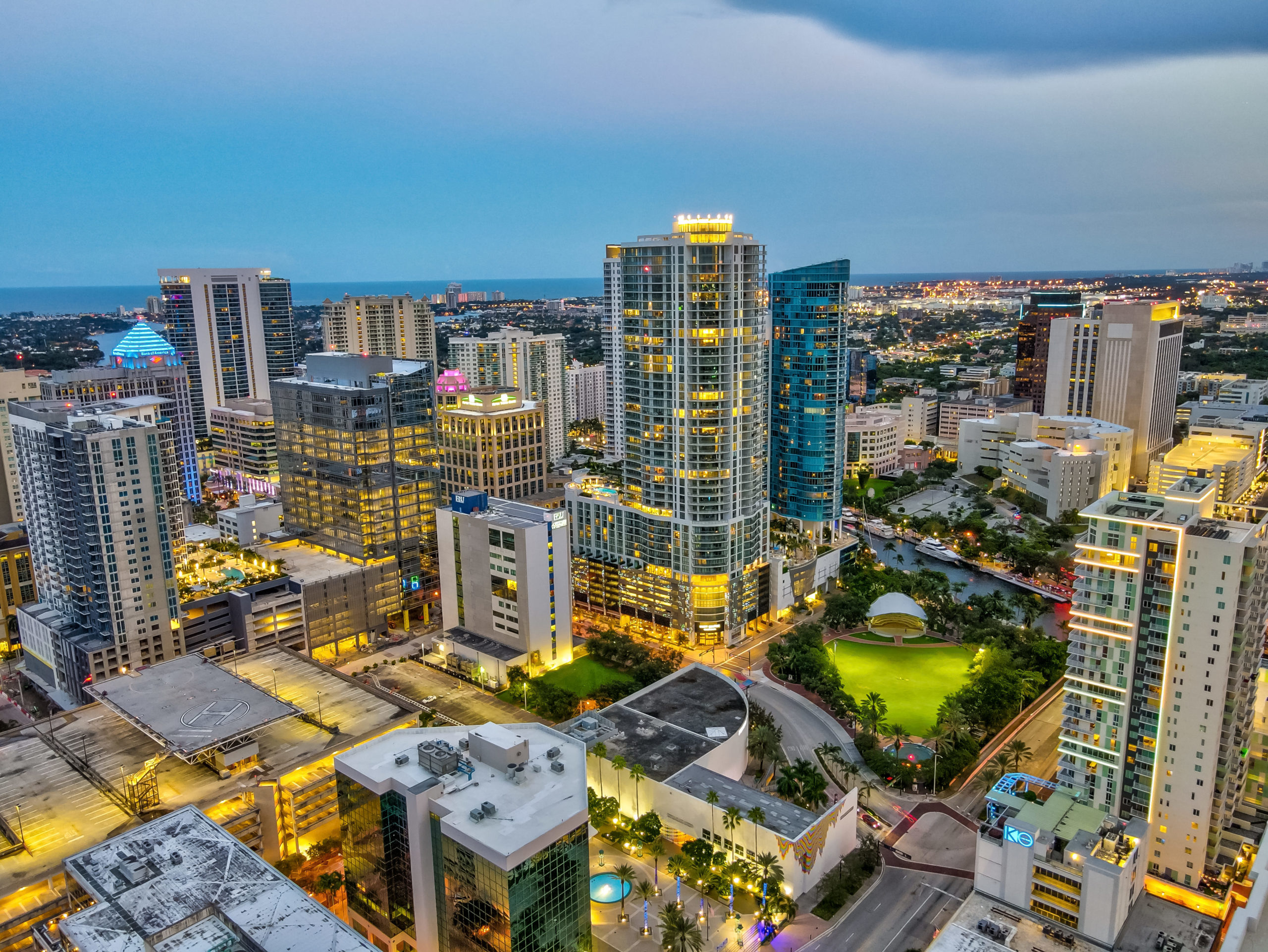Inside 100 Las Olas in Fort Lauderdale | Enjoy The Most Exclusive Urban Lifestyle Fort Lauderdale has to offer Inside 100 Las Olas in Fort Lauderdale | Enjoy The Most Exclusive Urban Lifestyle Fort Lauderdale has to offer