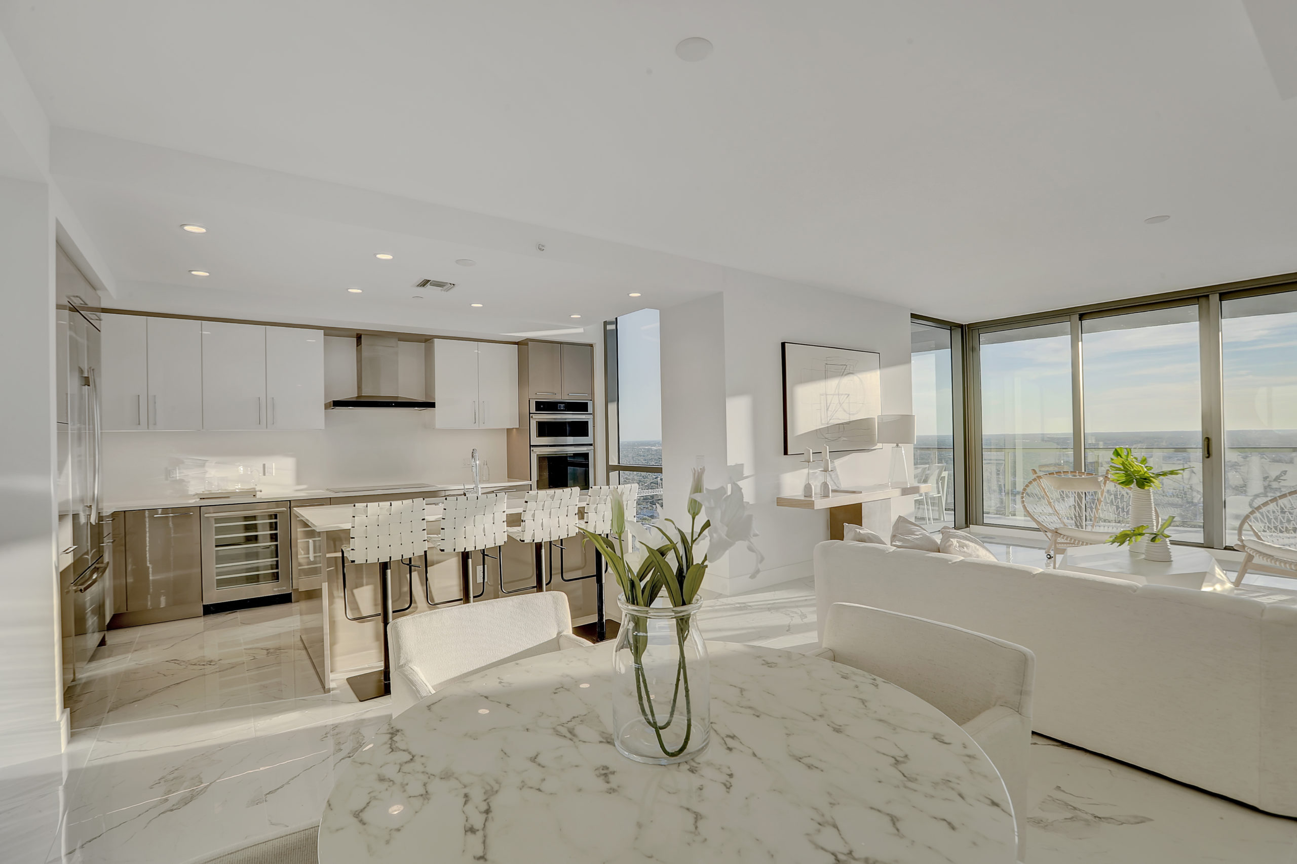 Inside 100 Las Olas in Fort Lauderdale | Enjoy The Most Exclusive Urban Lifestyle Fort Lauderdale has to offer Inside 100 Las Olas in Fort Lauderdale | Enjoy The Most Exclusive Urban Lifestyle Fort Lauderdale has to offer