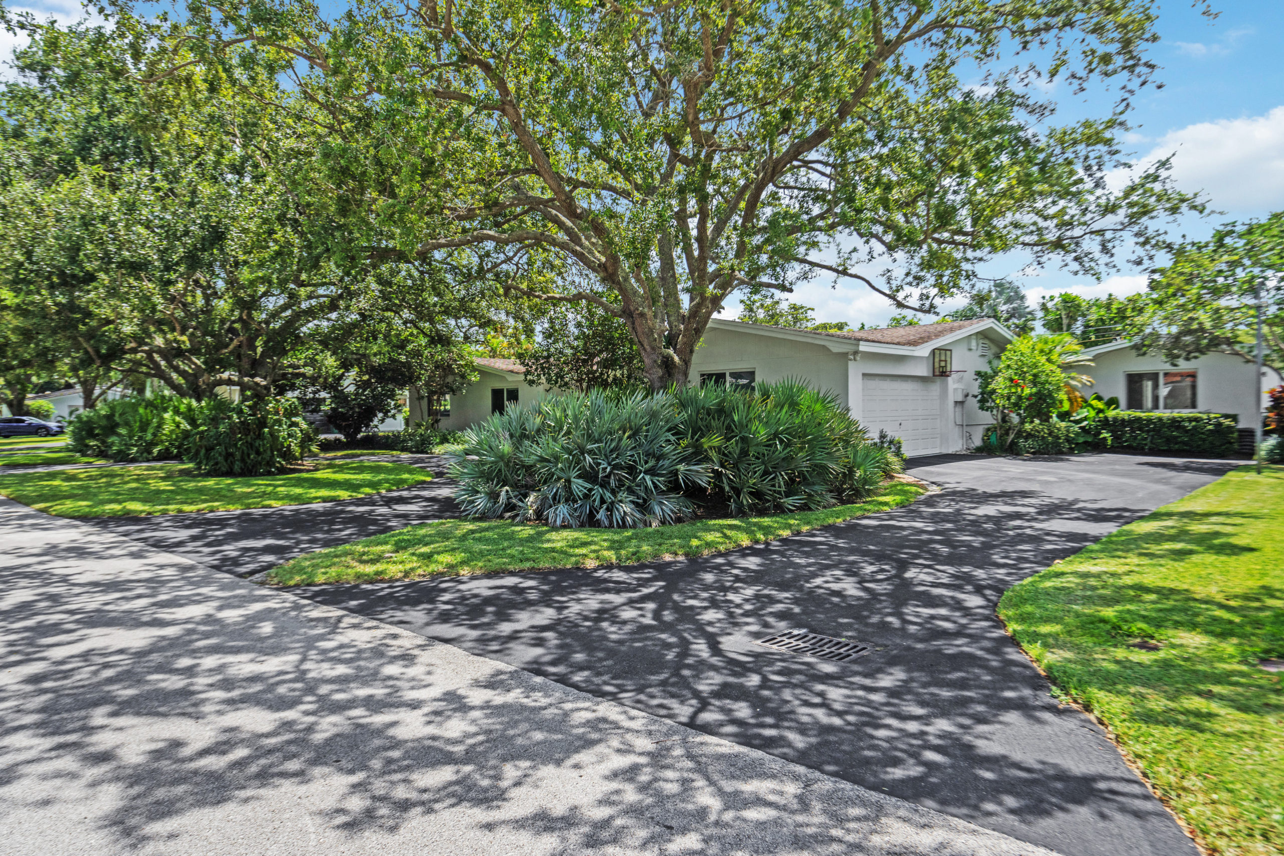Miami Real Estate | 5 Neighborhoods that Offer More Bang for your Buck! Miami Real Estate | 5 Neighborhoods that Offer More Bang for your Buck!