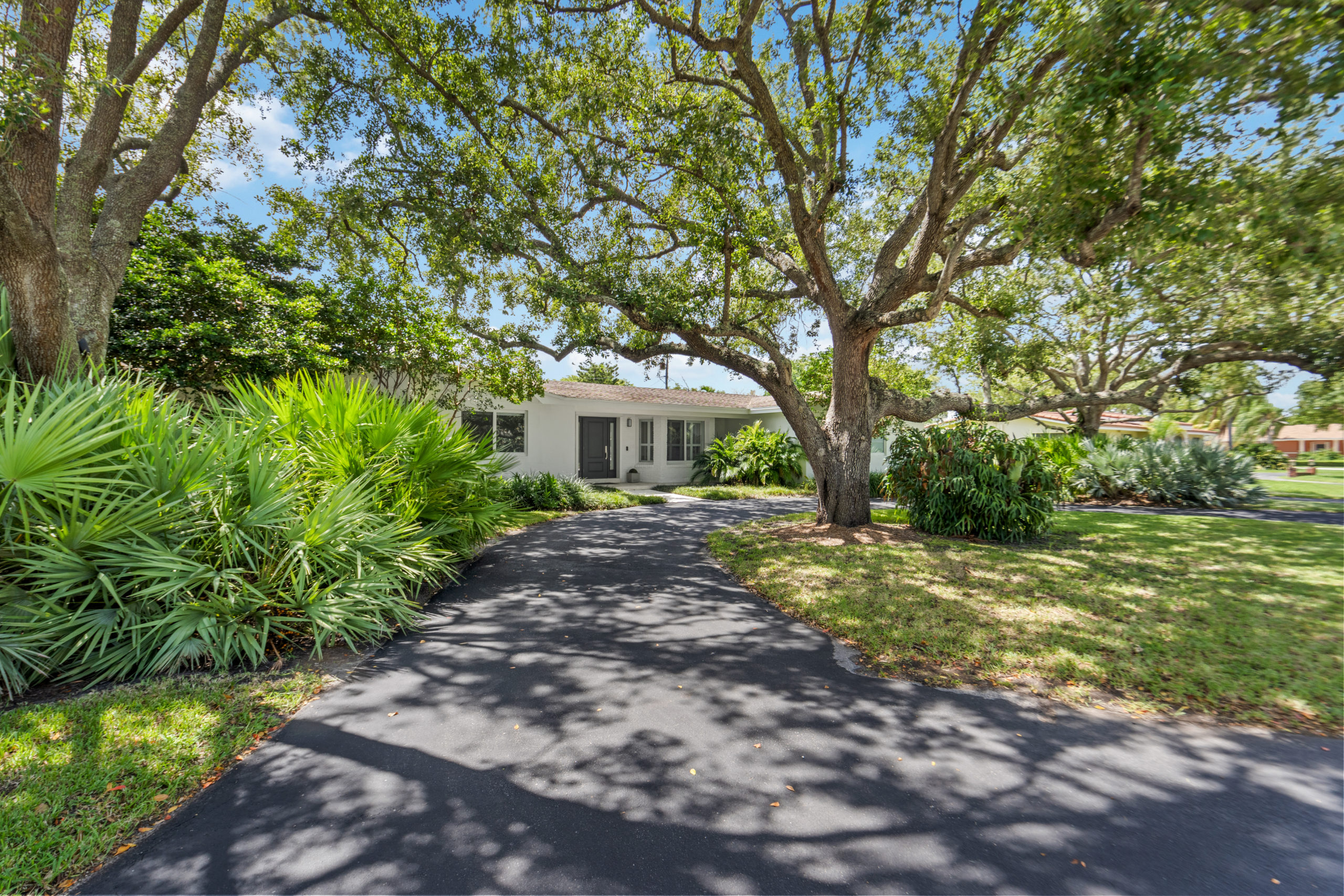 Miami Real Estate | 5 Neighborhoods that Offer More Bang for your Buck! Miami Real Estate | 5 Neighborhoods that Offer More Bang for your Buck!