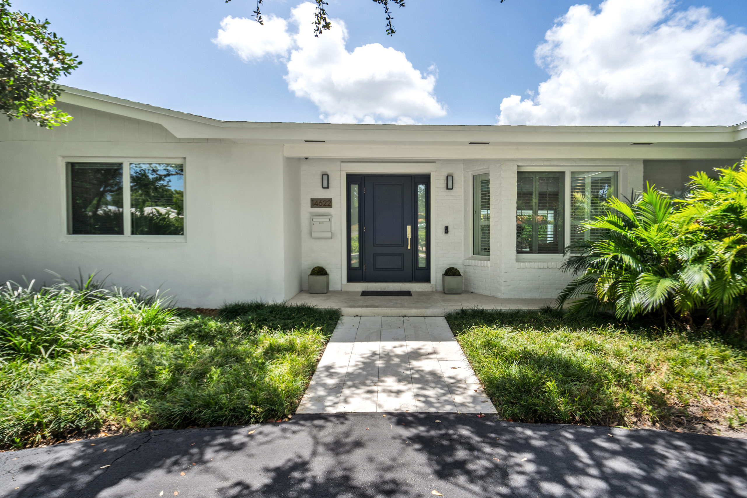 Miami Real Estate | 5 Neighborhoods that Offer More Bang for your Buck! Miami Real Estate | 5 Neighborhoods that Offer More Bang for your Buck!