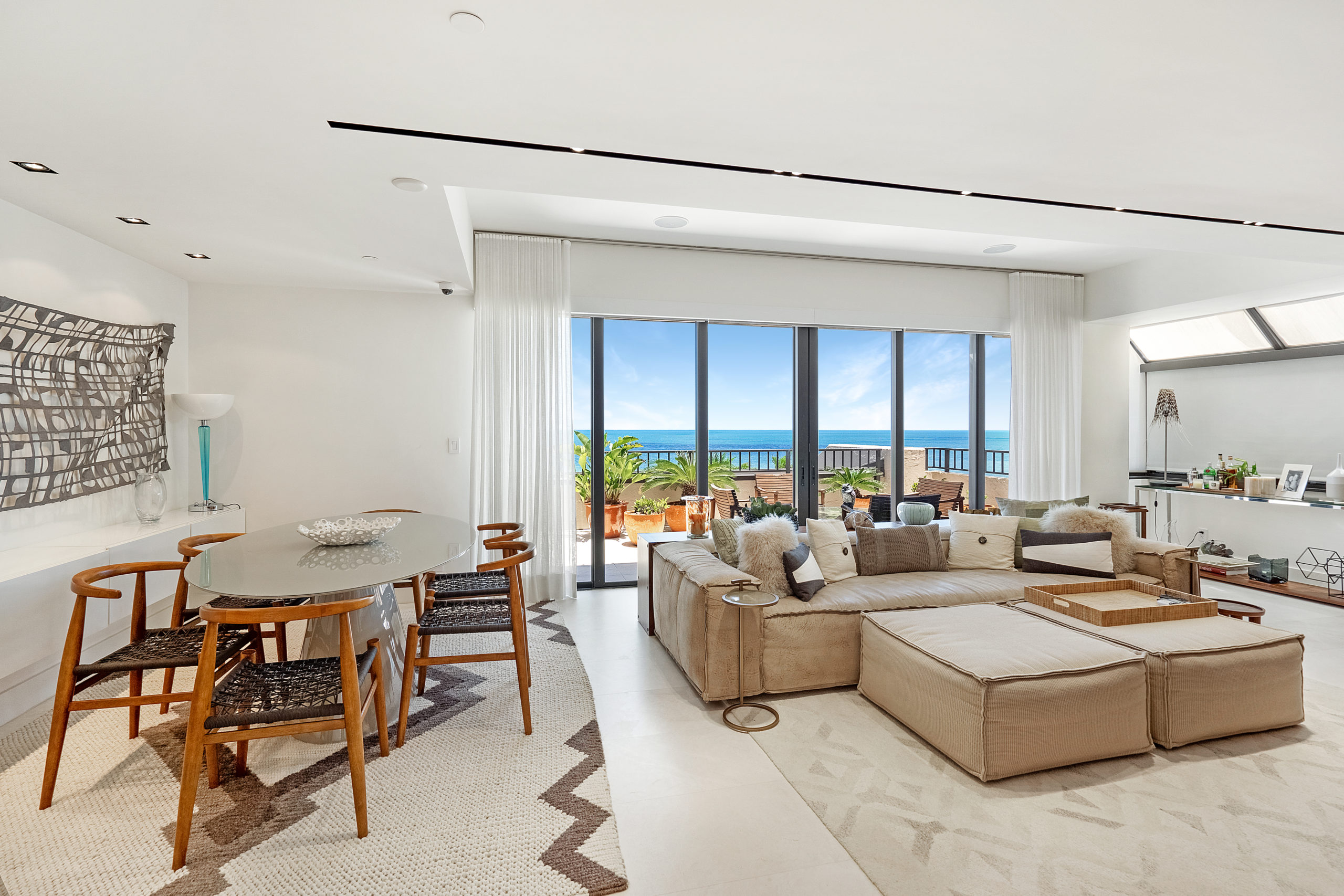 The 90-Day Key Biscayne Luxury Real Estate Report Q3 2021 The 90-Day Key Biscayne Luxury Real Estate Report Q3 2021