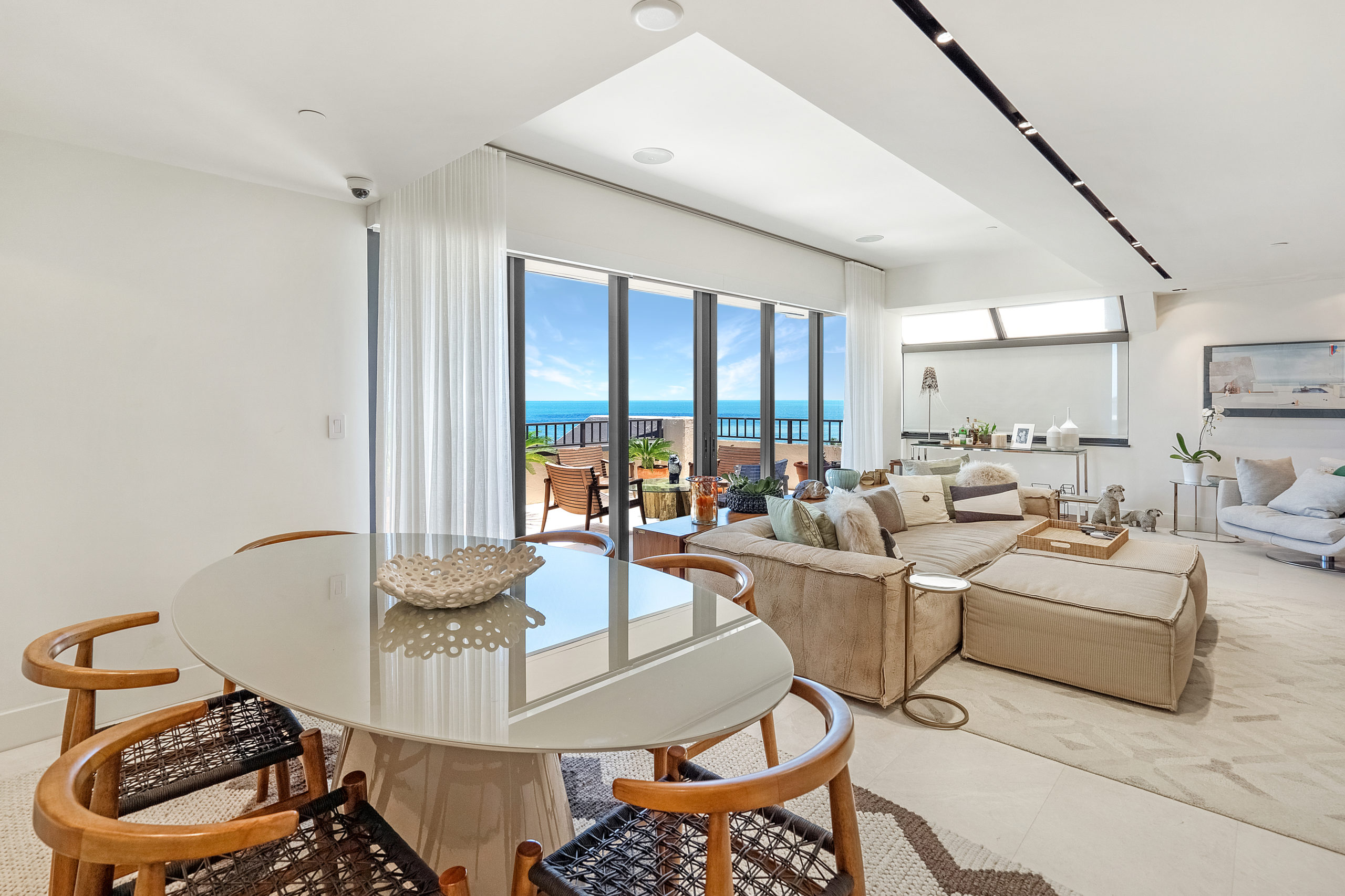 The 90-Day Key Biscayne Luxury Real Estate Report Q3 2021 The 90-Day Key Biscayne Luxury Real Estate Report Q3 2021