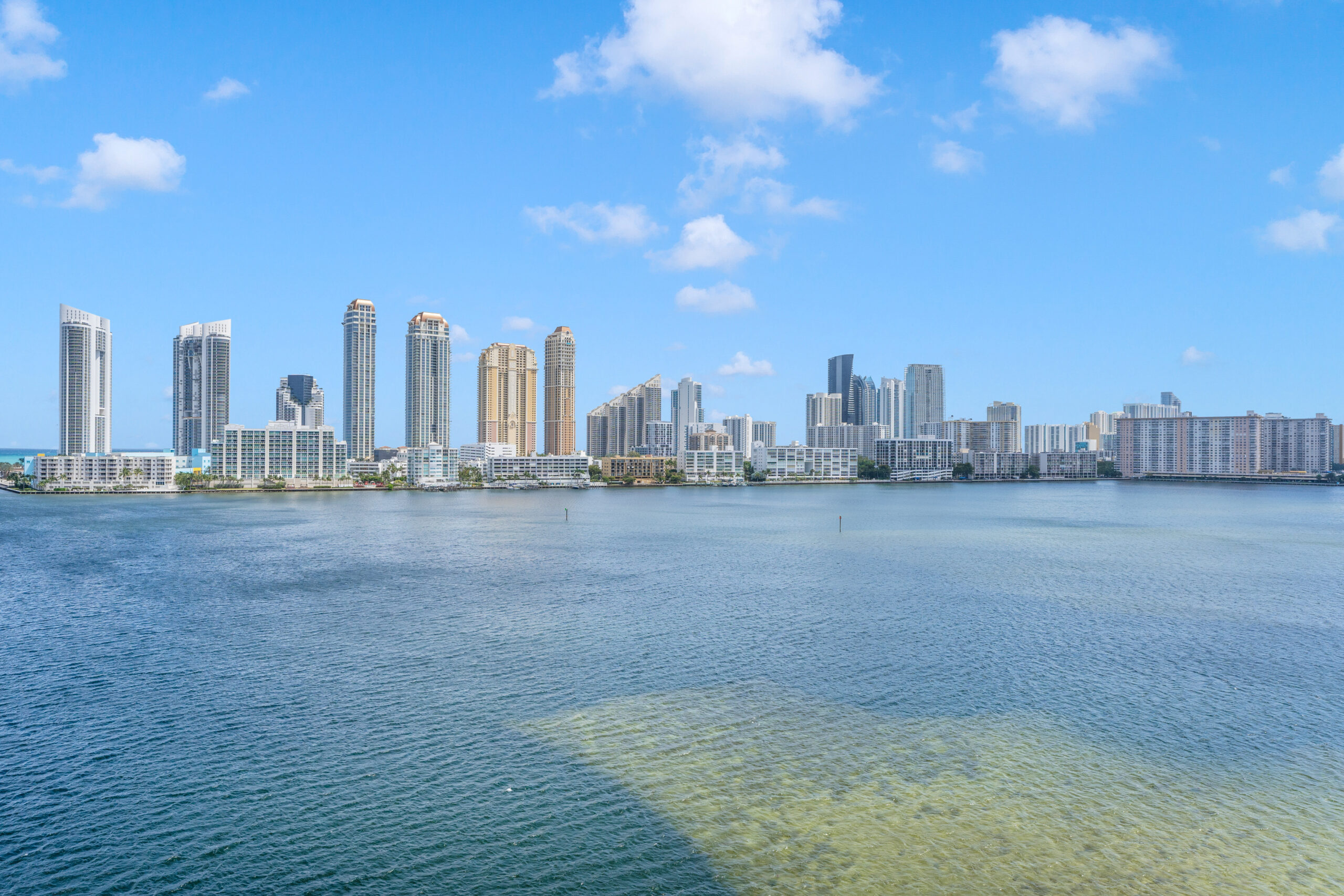 Aventura Condos for Sale: Why It’s a Top Choice for Luxury Condo Buyers in Miami Aventura Condos for Sale: Why It’s a Top Choice for Luxury Condo Buyers in Miami